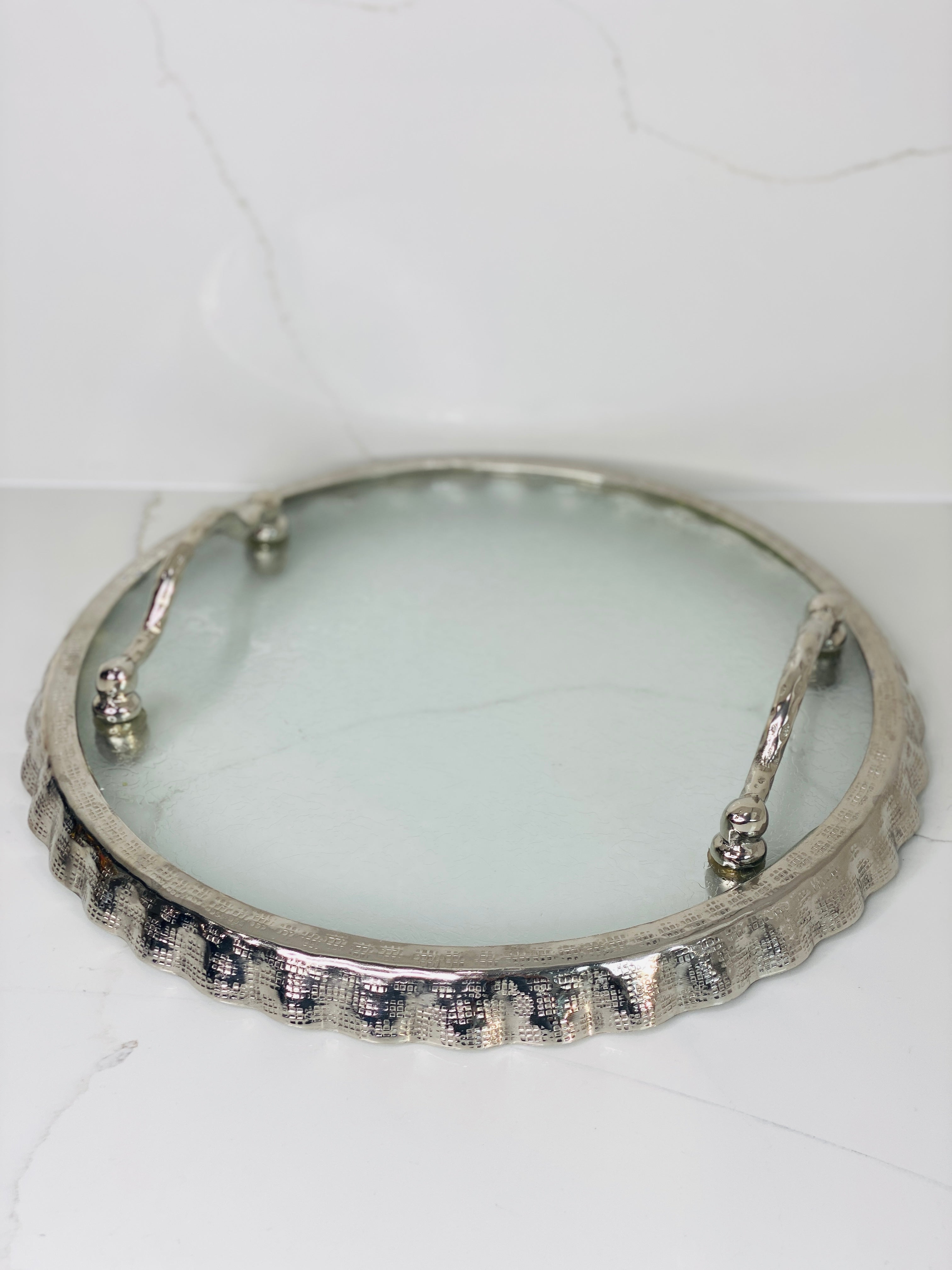 Silver Ruffle Hammered Glass Round Tray