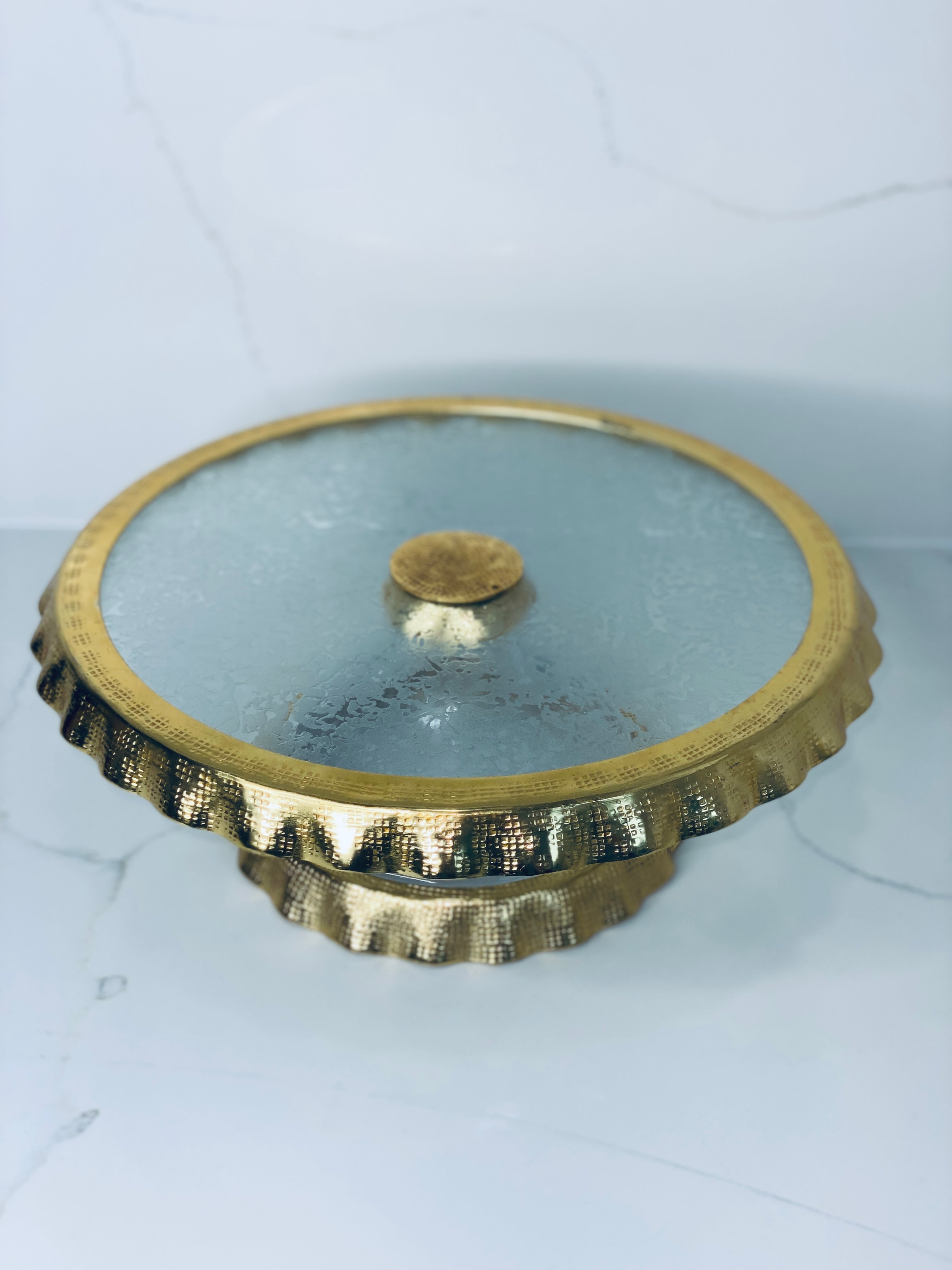 Gold Ruffle Cake Stand Round