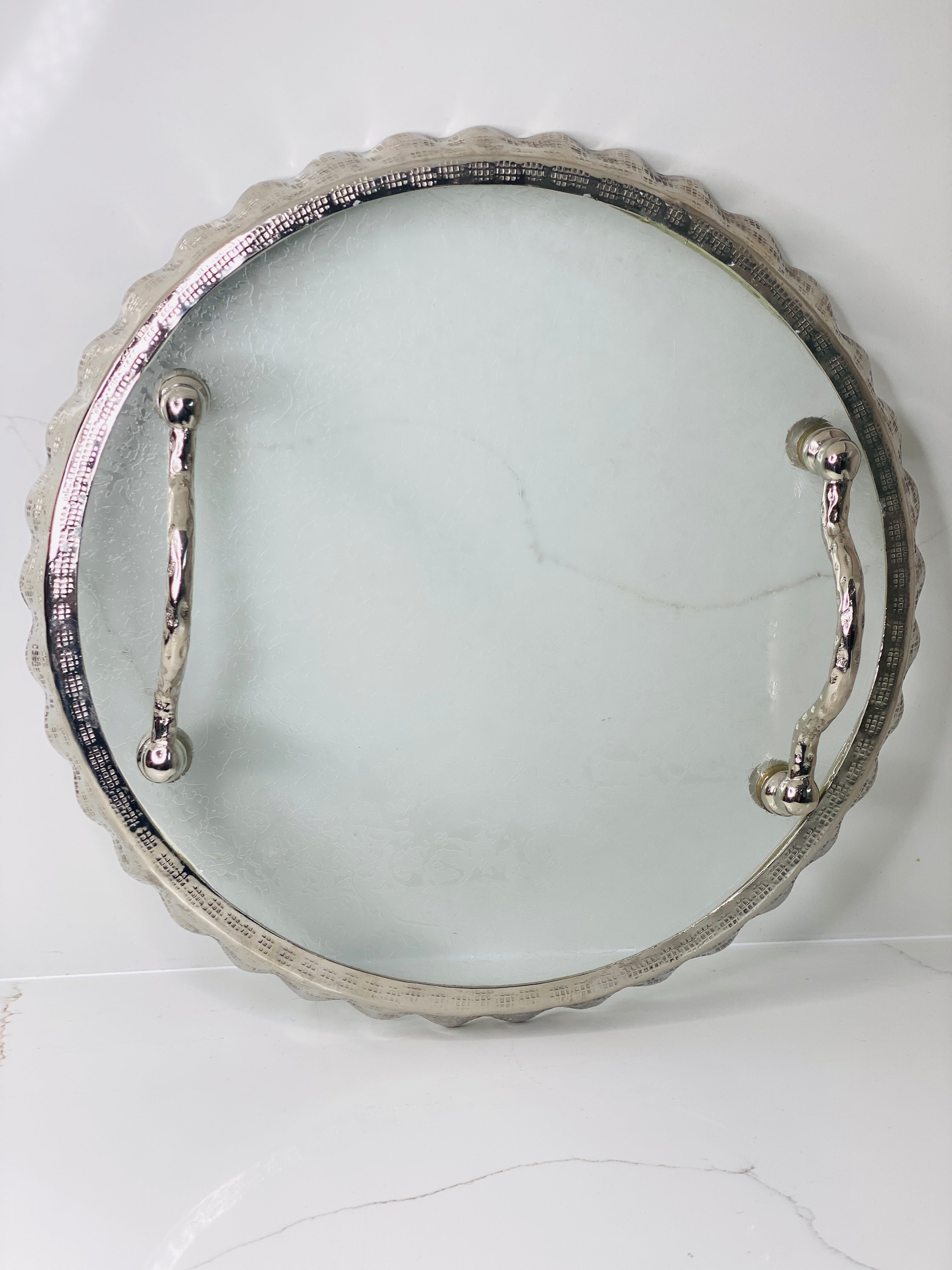 Silver Ruffle Hammered Glass Round Tray